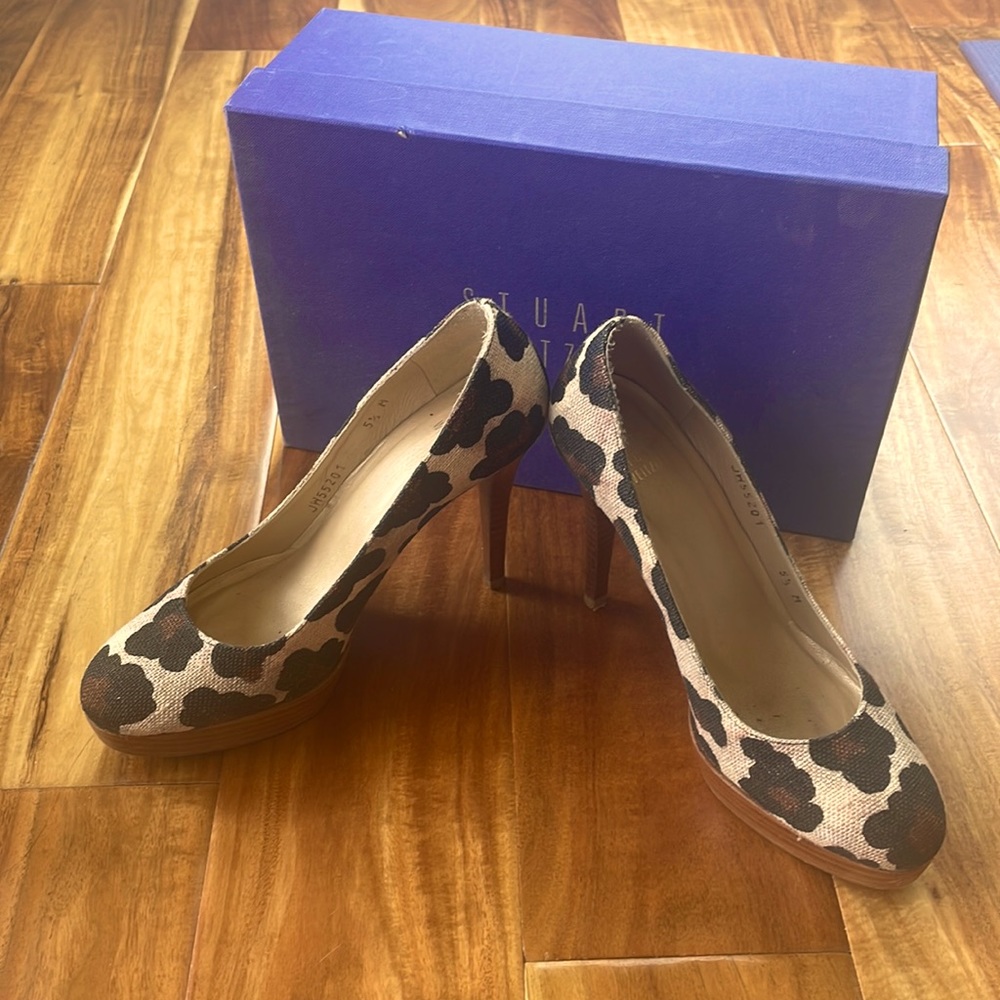 Stuart Weitzman Sand Leopard Denim “Rowsqoon” Pumps (5.5)